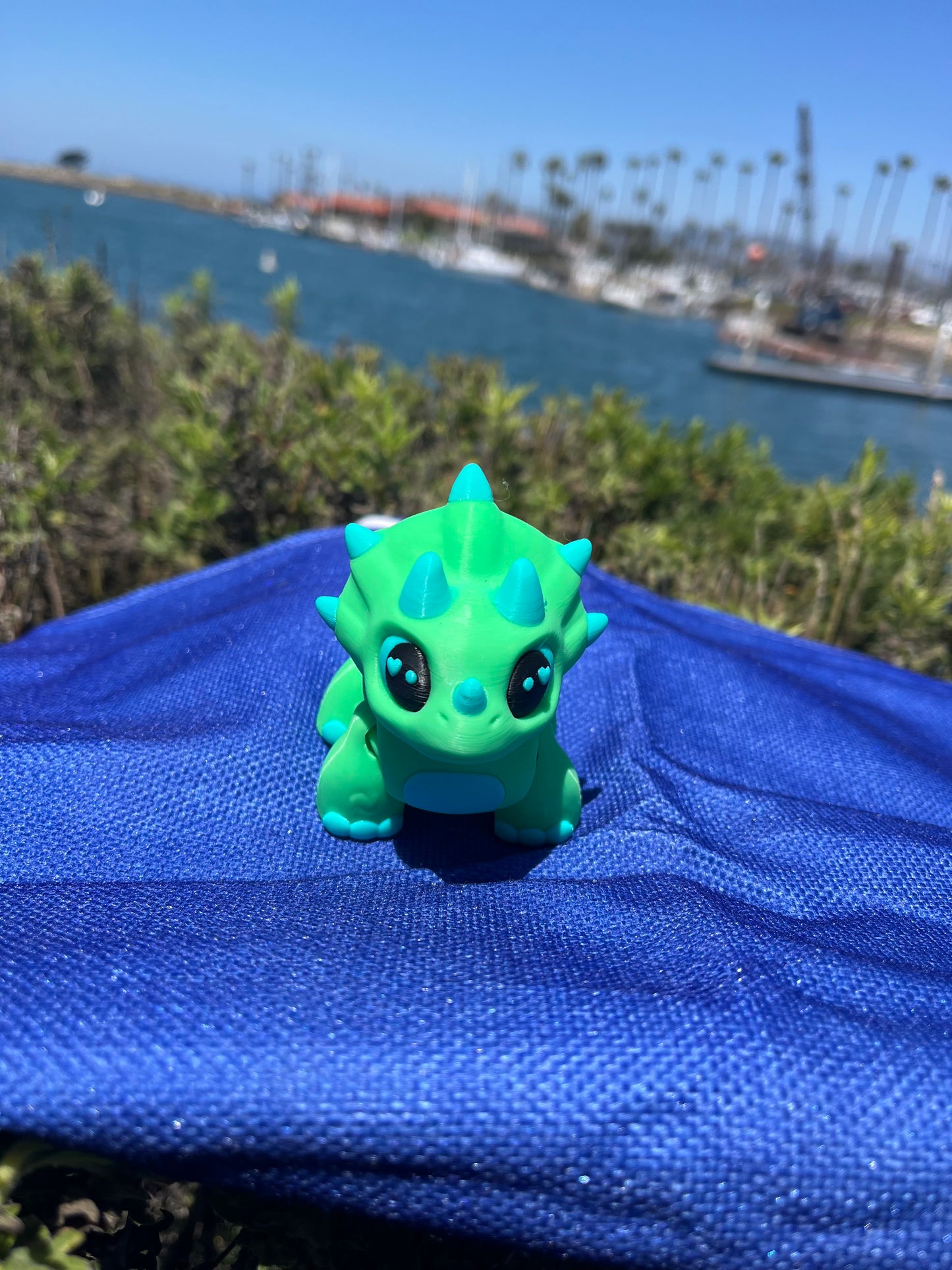 Triceratops Flexi – 3D Printed Figurine (Designed by SugarPaws3D, Printed by Los 3D Locos)