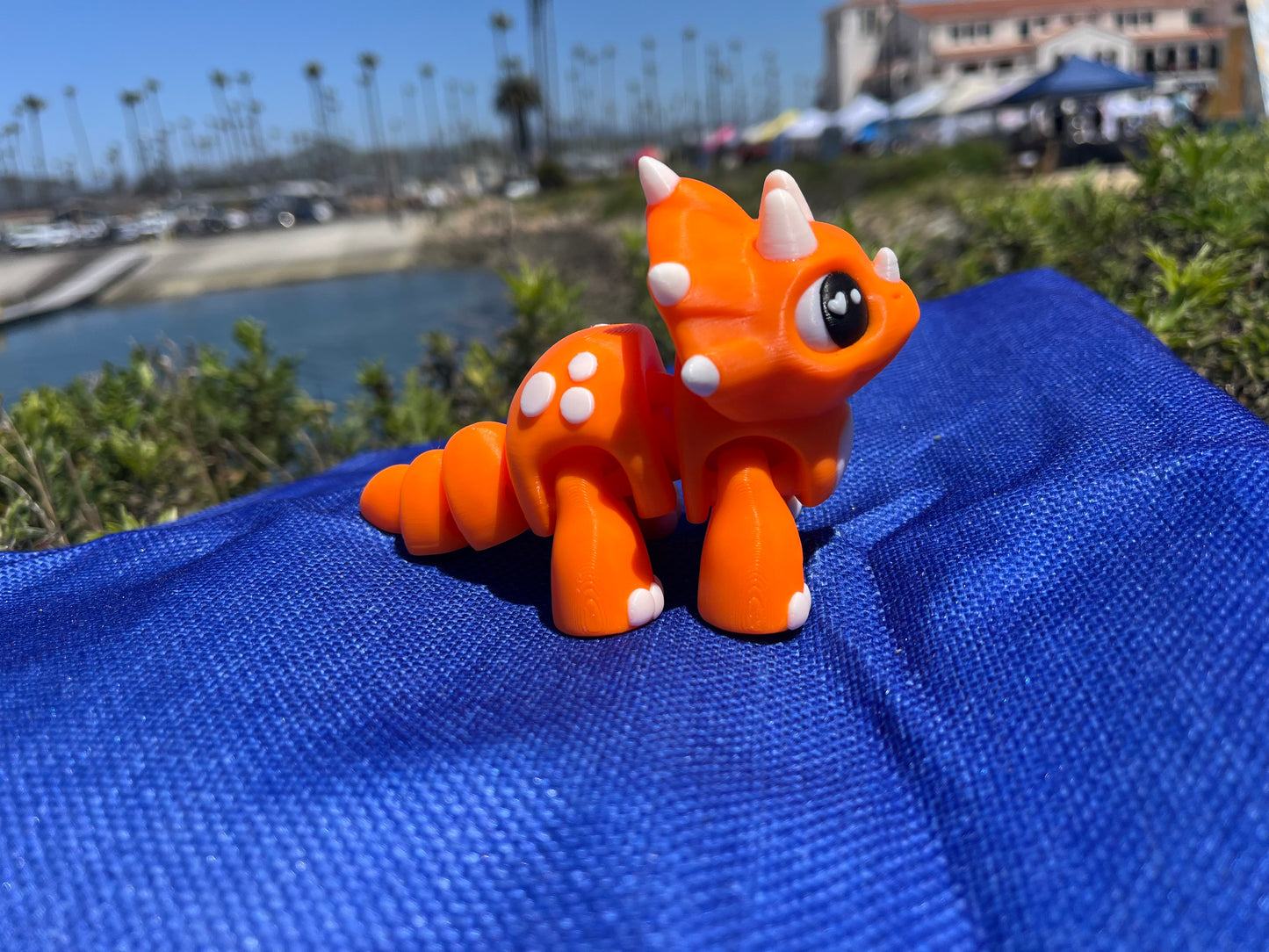 Triceratops Flexi – 3D Printed Figurine (Designed by SugarPaws3D, Printed by Los 3D Locos)