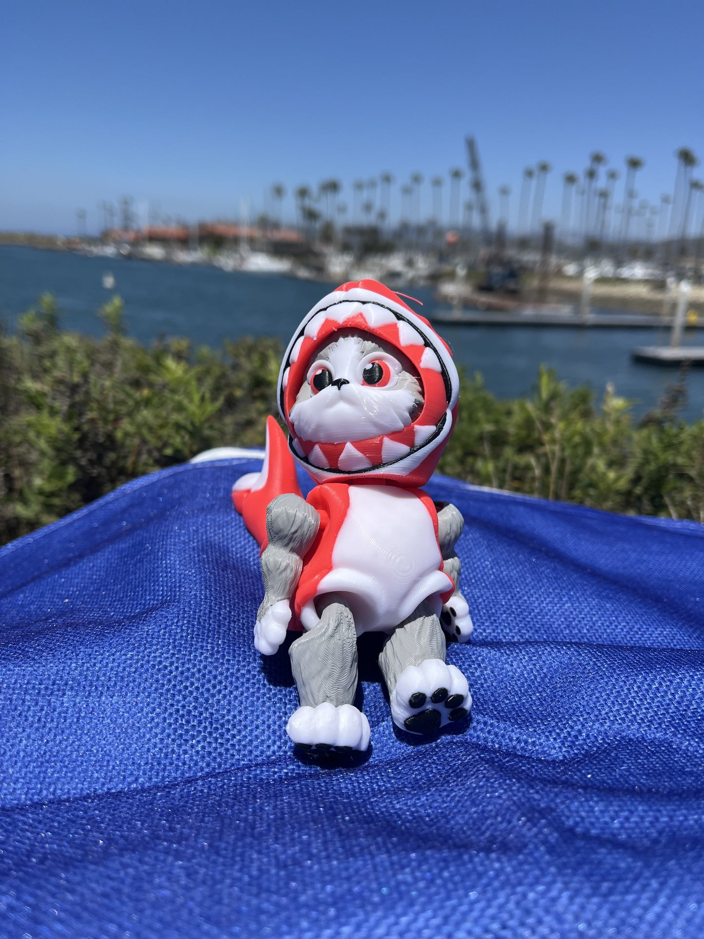 Kitty Shark – 3D Printed Figurine by MysticSaige (Printed by Los 3D Locos) – Available in Red &amp; Blue!